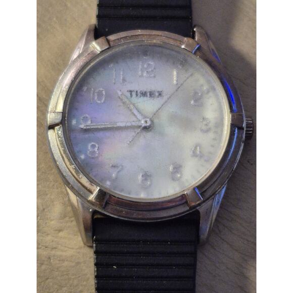 Timex Ladies Watch White Dial Silver Trim New Battery New Band Vintage - Picture 10 of 10